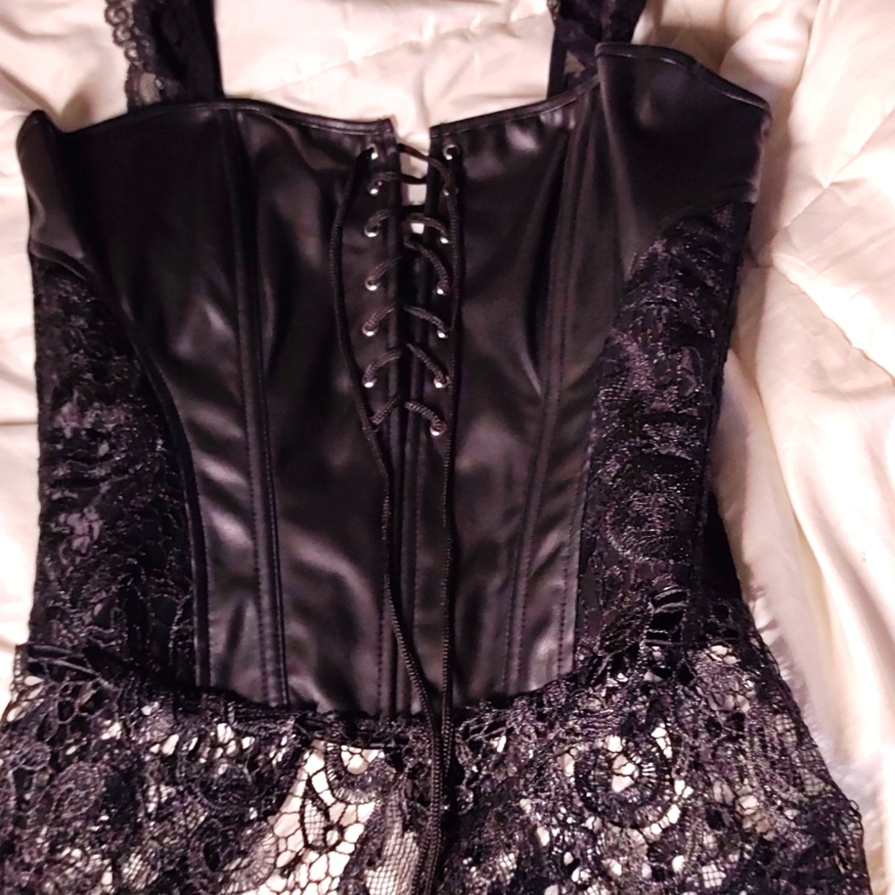 Black faux leather and lace corset with zipper back NWOT